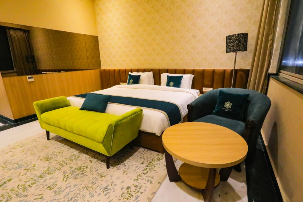 executive room in green palms hotel