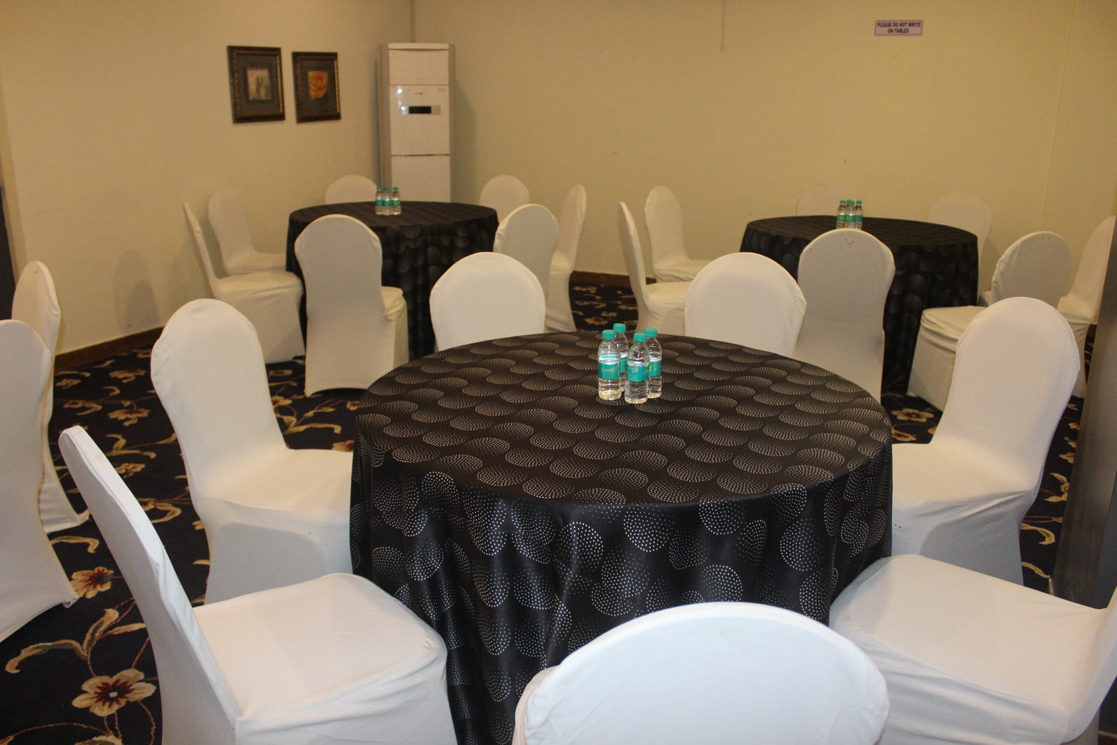 regal room